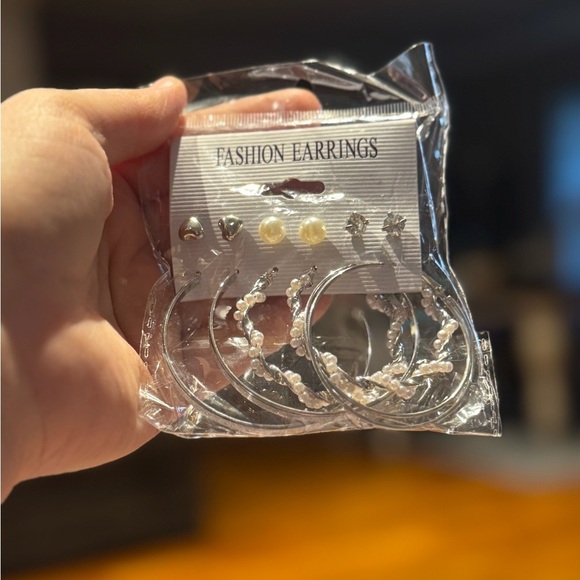 Silver Fashion Earrings Set - Picture 3 of 4